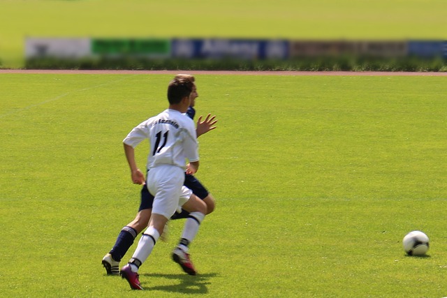 英超战报：卡什破门，布恩迪亚送绝杀，阿森纳1-2不敌维拉