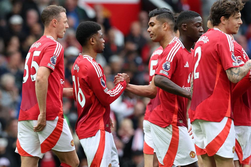 跟队记者：VAR竟然认为米兰对阵帕尔马时的点球是萨56的犯规