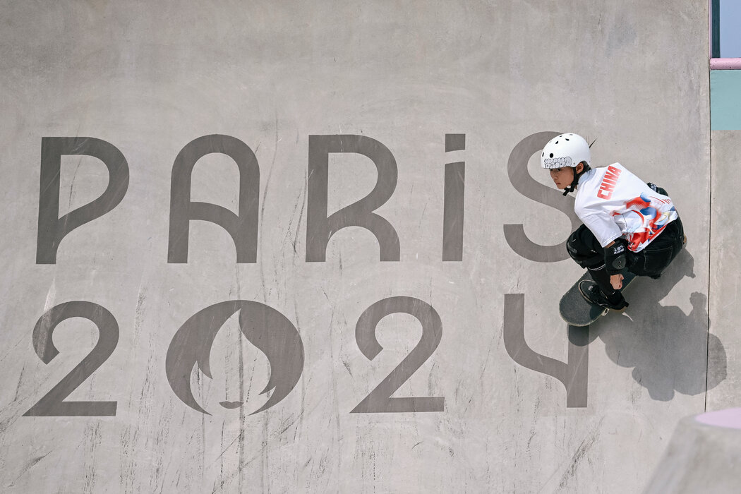 邮报：曼联询问多纳鲁马转会可能性，转会费与工资都超出预算